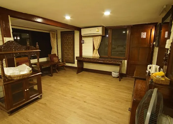 Gap\'S House